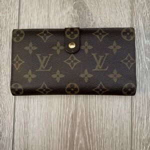 Louis Vuitton Vintage Malletier Wallet